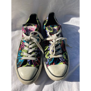 Converse All-Stars Chuck Taylors Women's SIZE 7 - Low Top Canvas Sneakers 517454